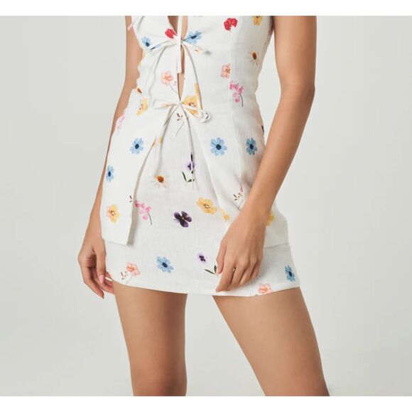 SUMMER AWAY Lenora Pressed Flower Linen Mini Skirt NWT Small - Picture 1 of 5